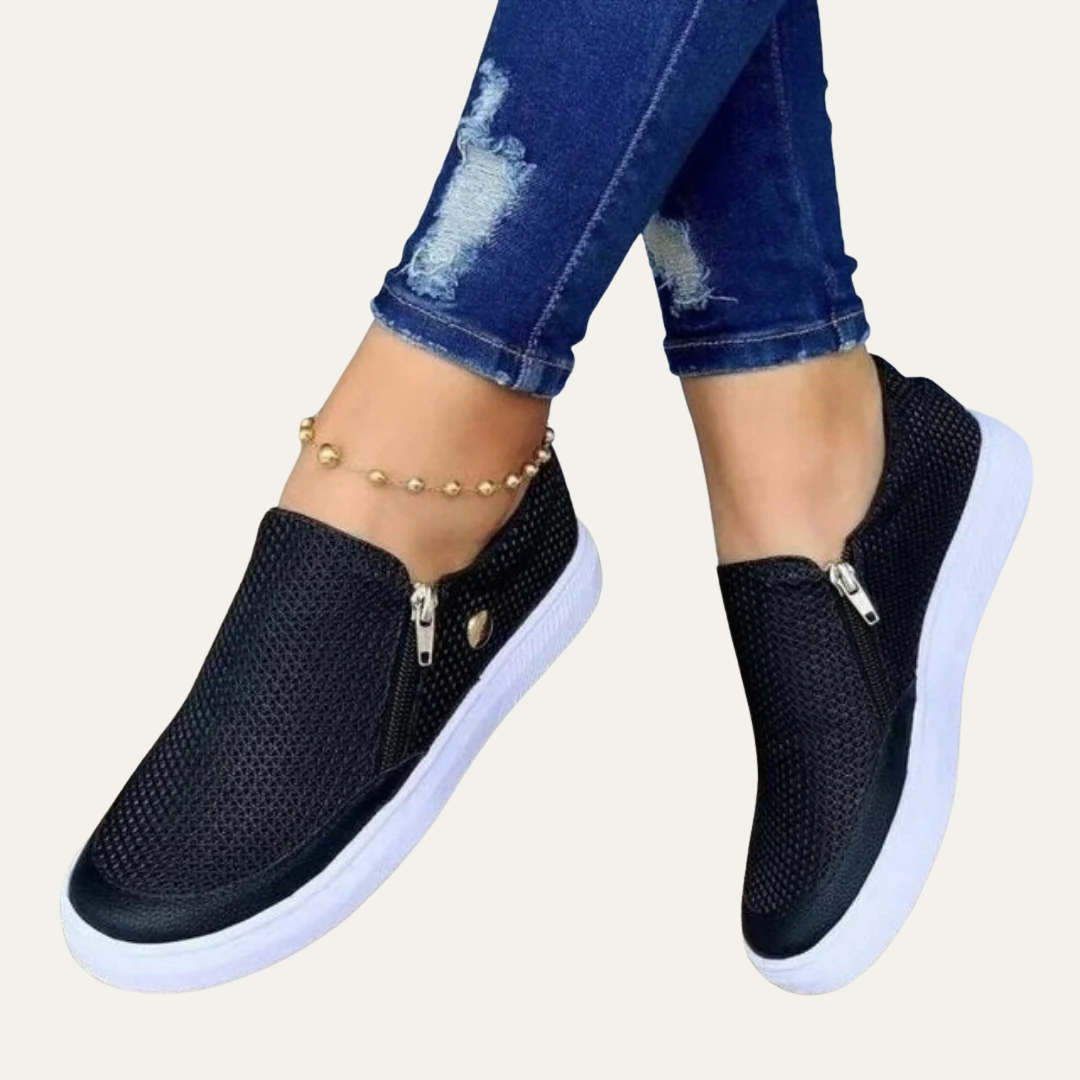 VogeLuxe | Women’s Knit Slip On Platform Sneakers