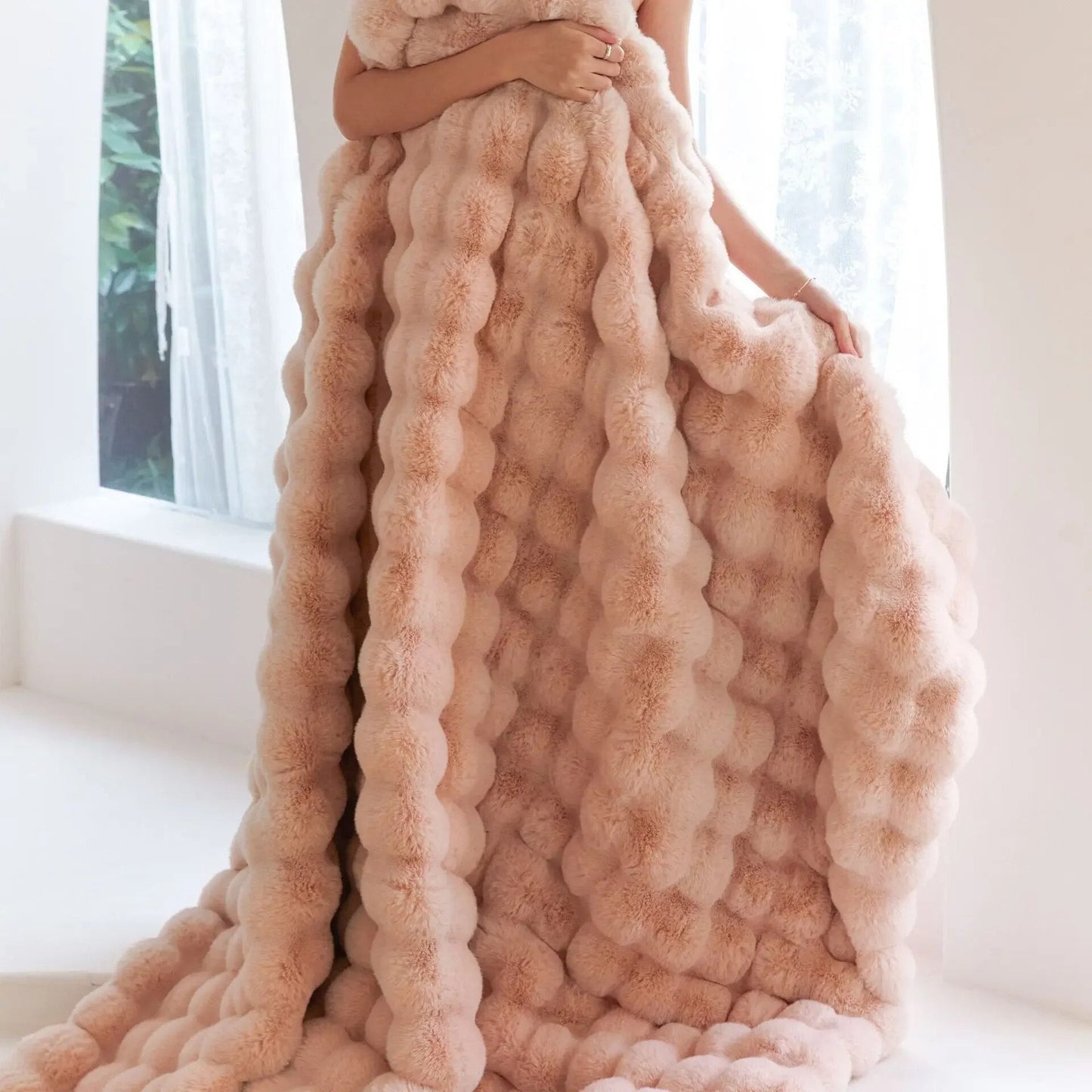 Soft Wool Throw Blanket for Warm Nights