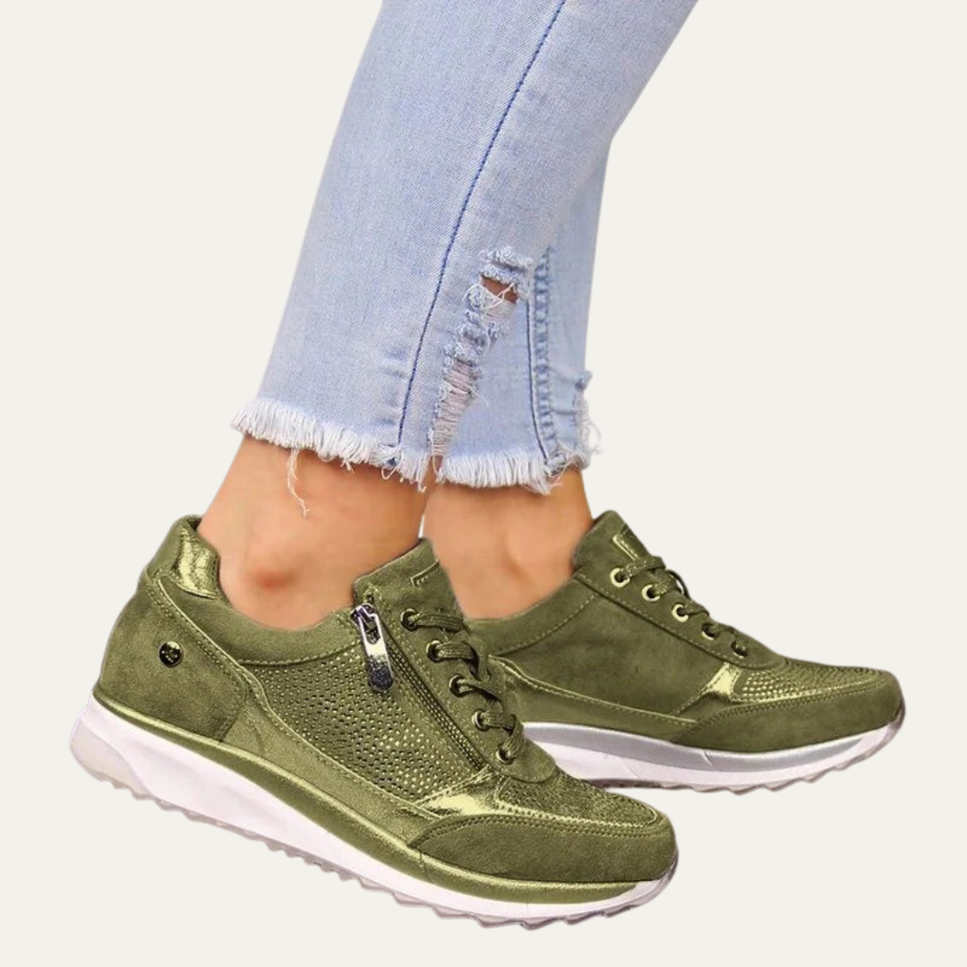 VogeLuxe | Women’s Minimalist Lace Up Platform Sneakers
