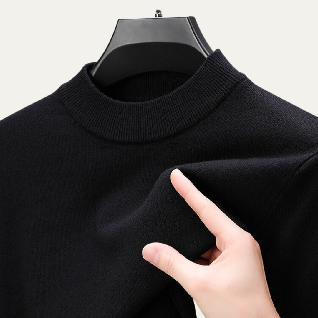 VogeLuxe | Men’s Minimalist Fine Gauge Crewneck Sweater