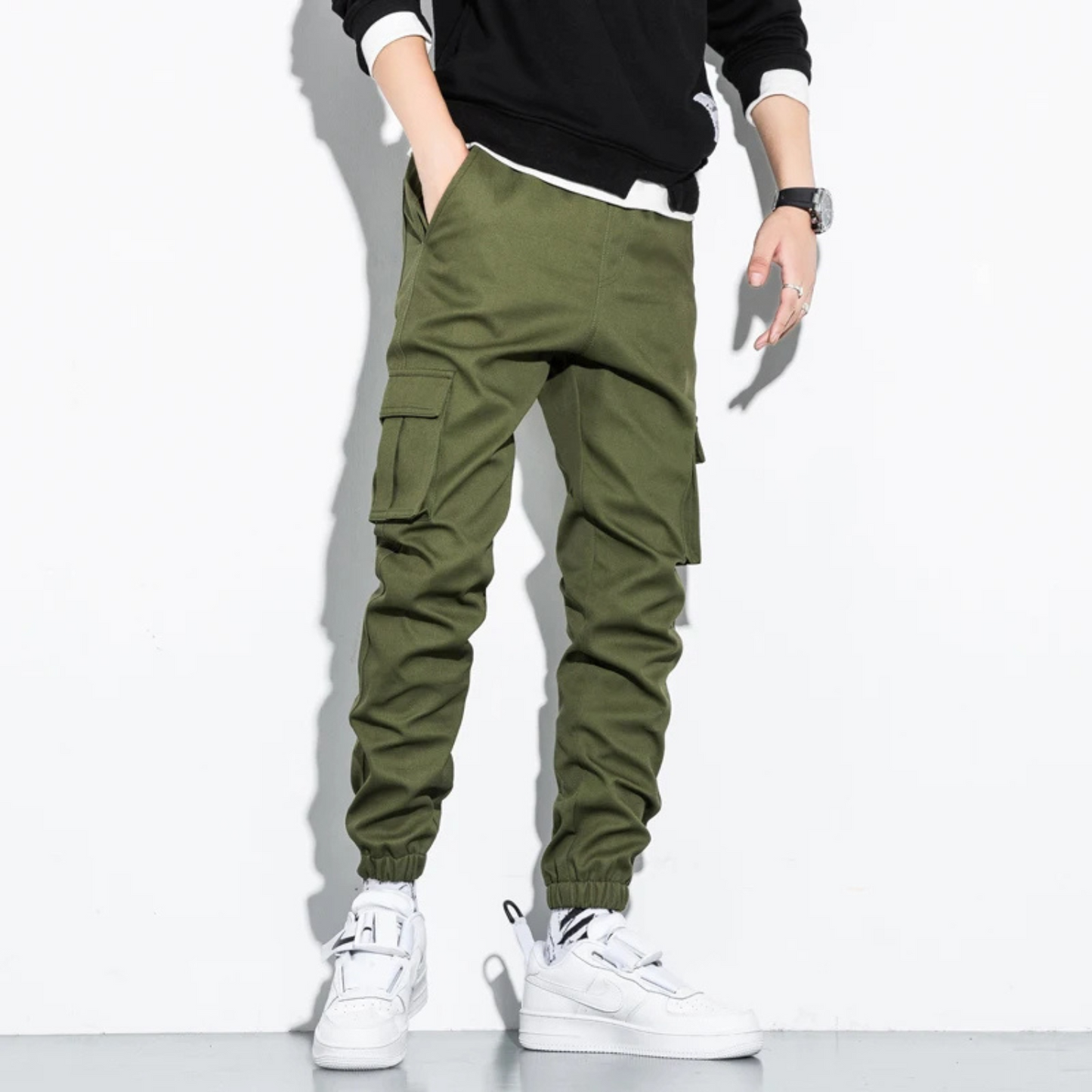 Relaxed Fit Cargo Pants with Elastic Waist and Pockets