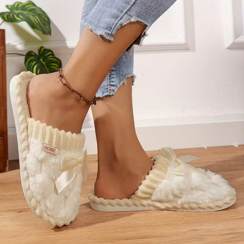 Cozy Plush Women's Slippers – Comfortable Fuzzy Home Shoes
