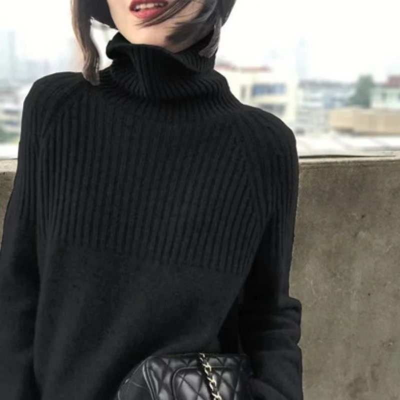 Soft Women's Warm Winter Turtleneck Sweater