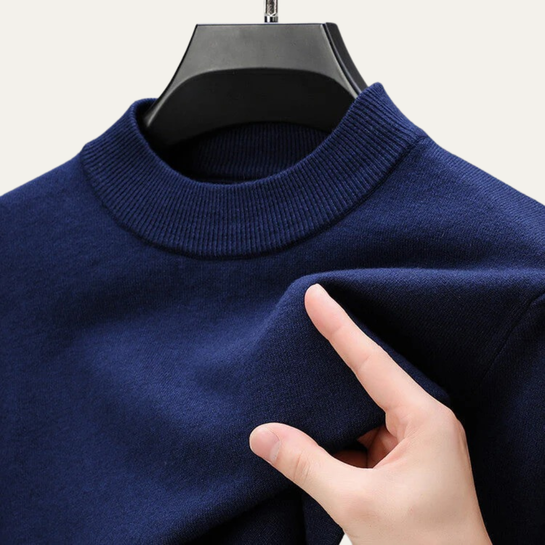 VogeLuxe | Men’s Minimalist Fine Gauge Crewneck Sweater