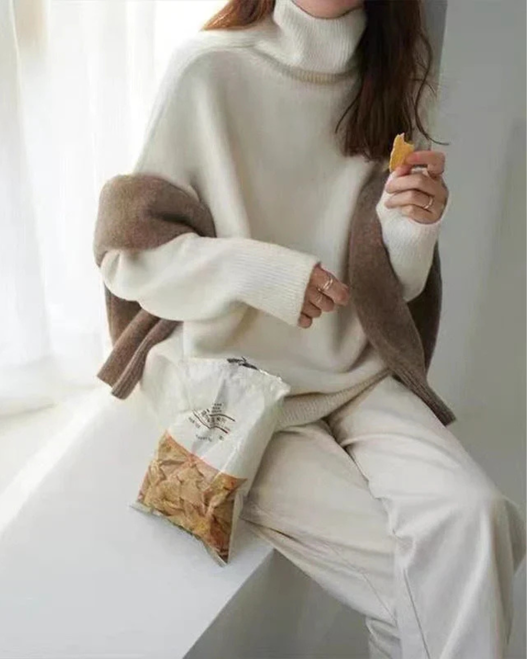 Cozy Women's Large Turtleneck Jumper Sweater