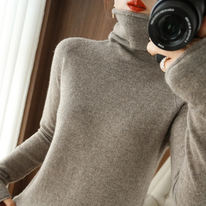 Warm Crew Neck Women's Sweater for Winter