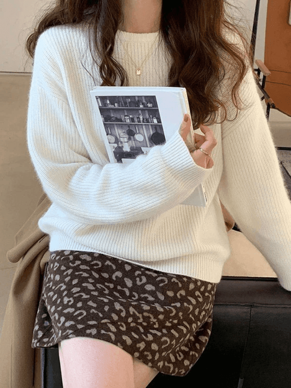 Soft Women's Cozy Crew Neck Sweater