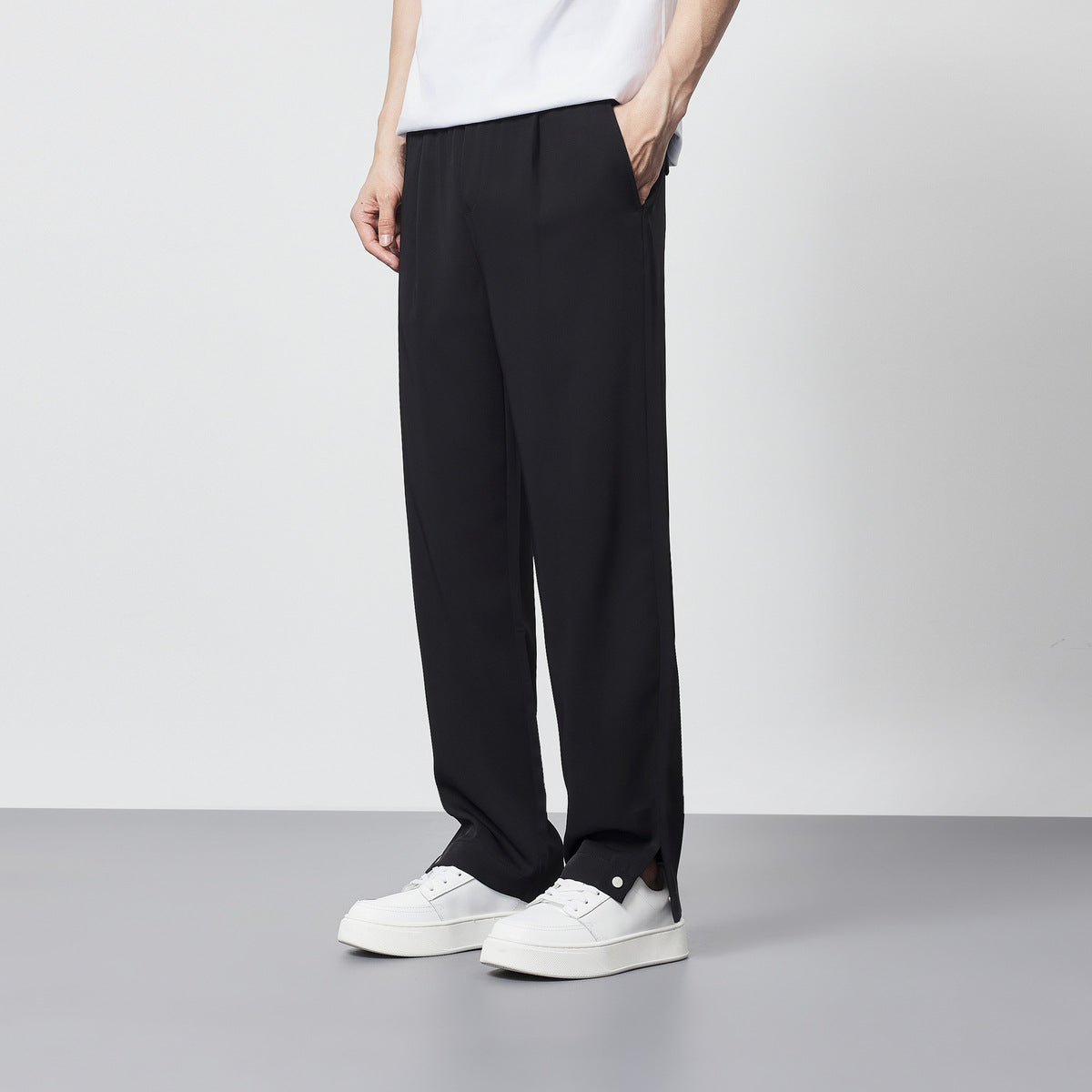 Comfortable Men's Relaxed Fit Trousers