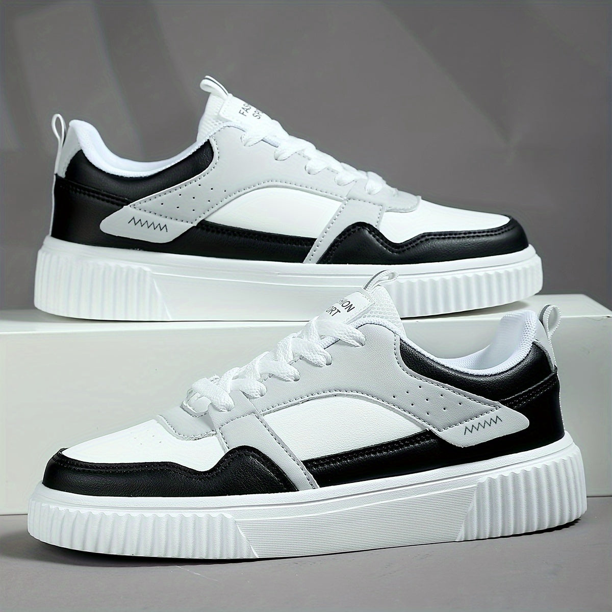 Classic Comfortable Mens Sneakers For All Year