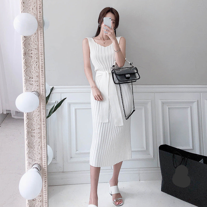 Stylish Ladies Sundress with Sleeveless Design - BritishElegance