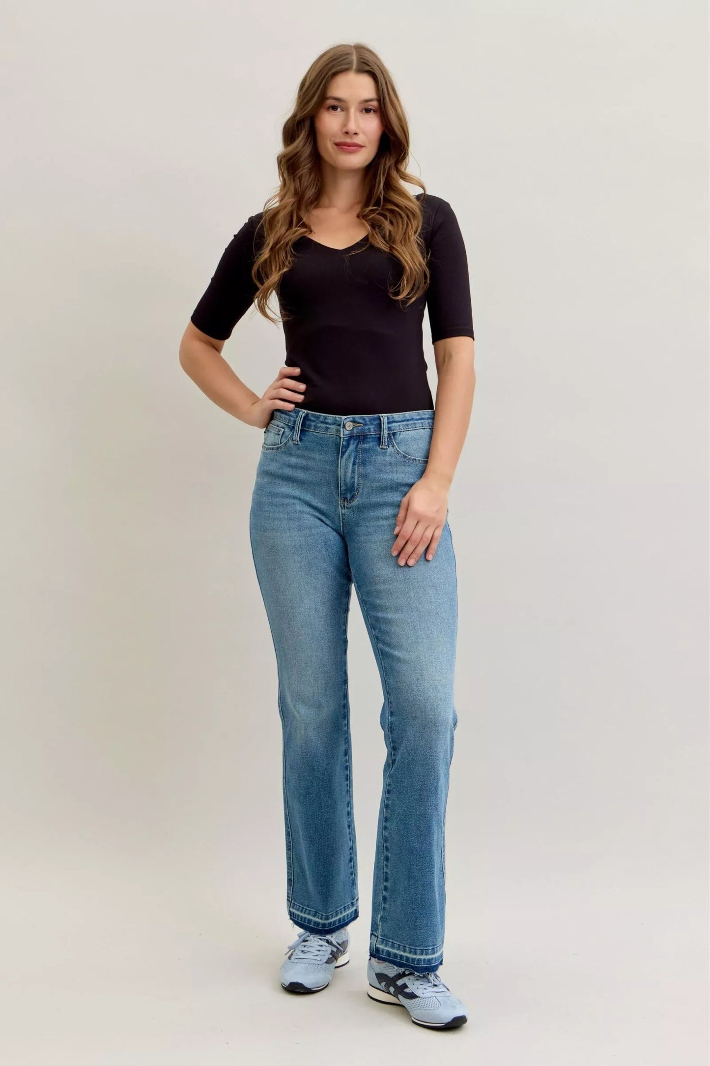 Ladies' Classic Fit Dark Wash Jeans - BritishElegance