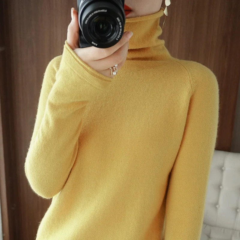 Warm Crew Neck Women's Sweater for Winter