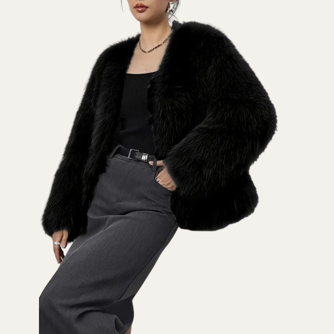 VogeLuxe | Women’s Cropped Fur Jacket