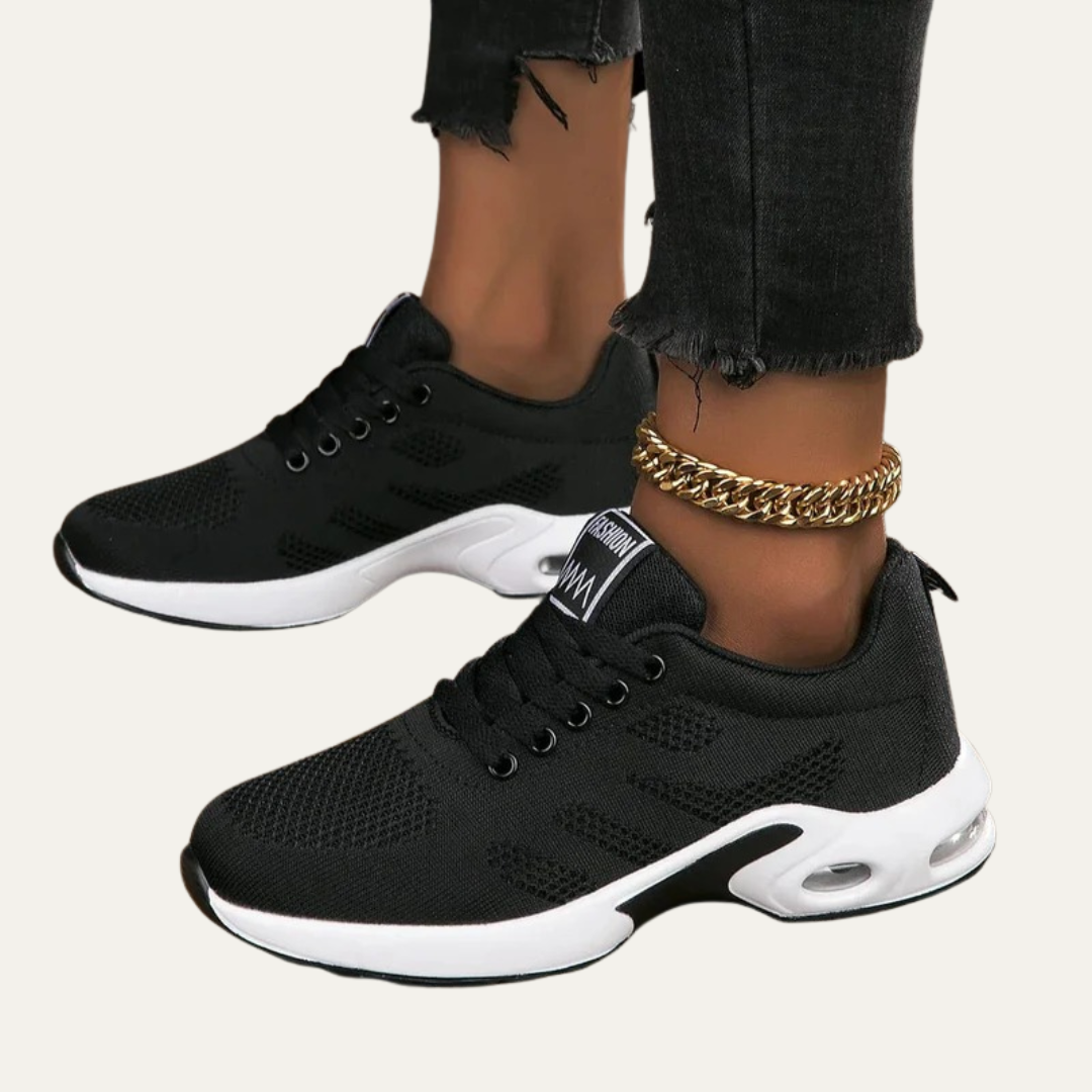 VogeLuxe | Women’s Metallic Trim Low Top Platform Sneakers