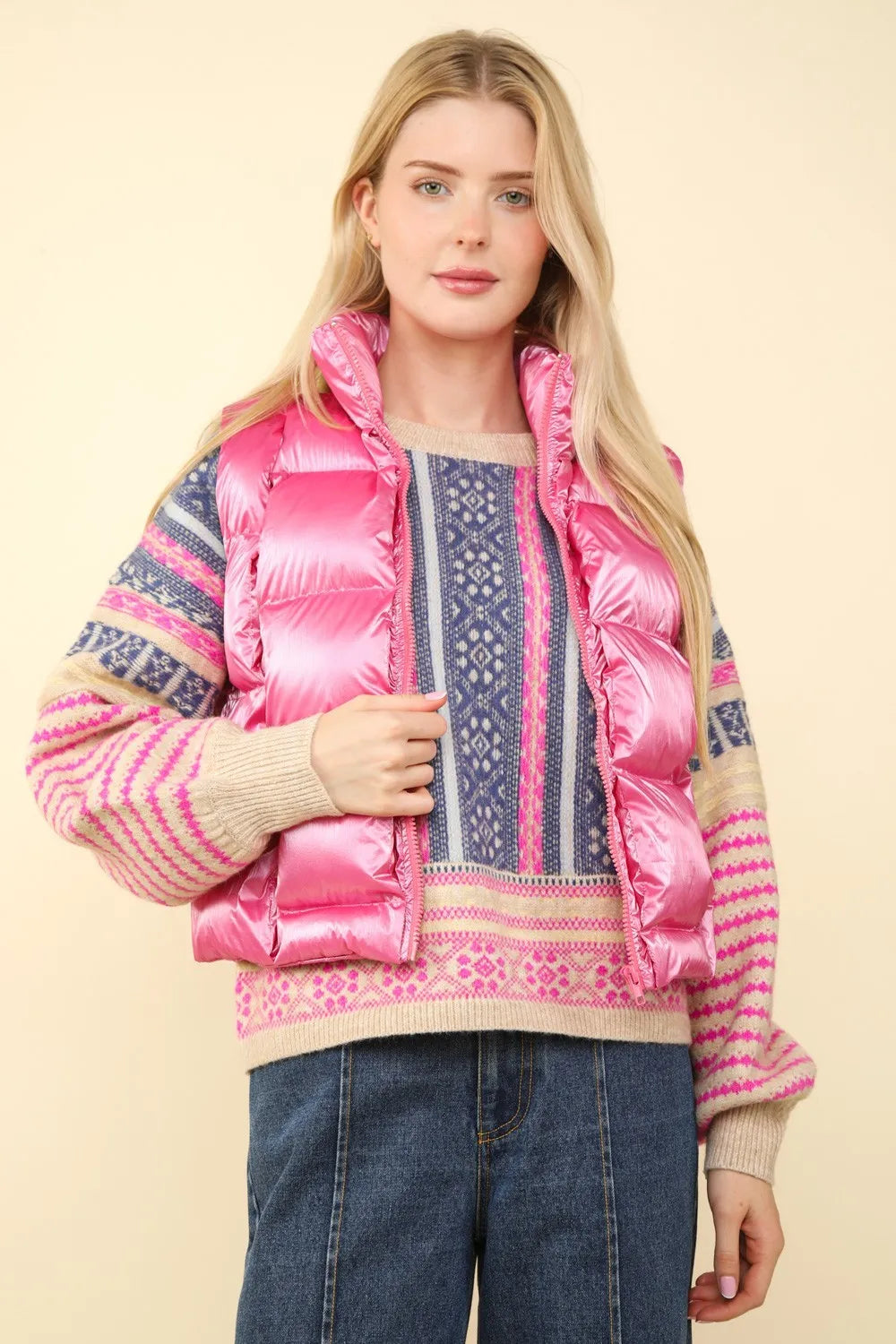 Sleek Silver Quilted Puffer Jacket - VogeLuxe