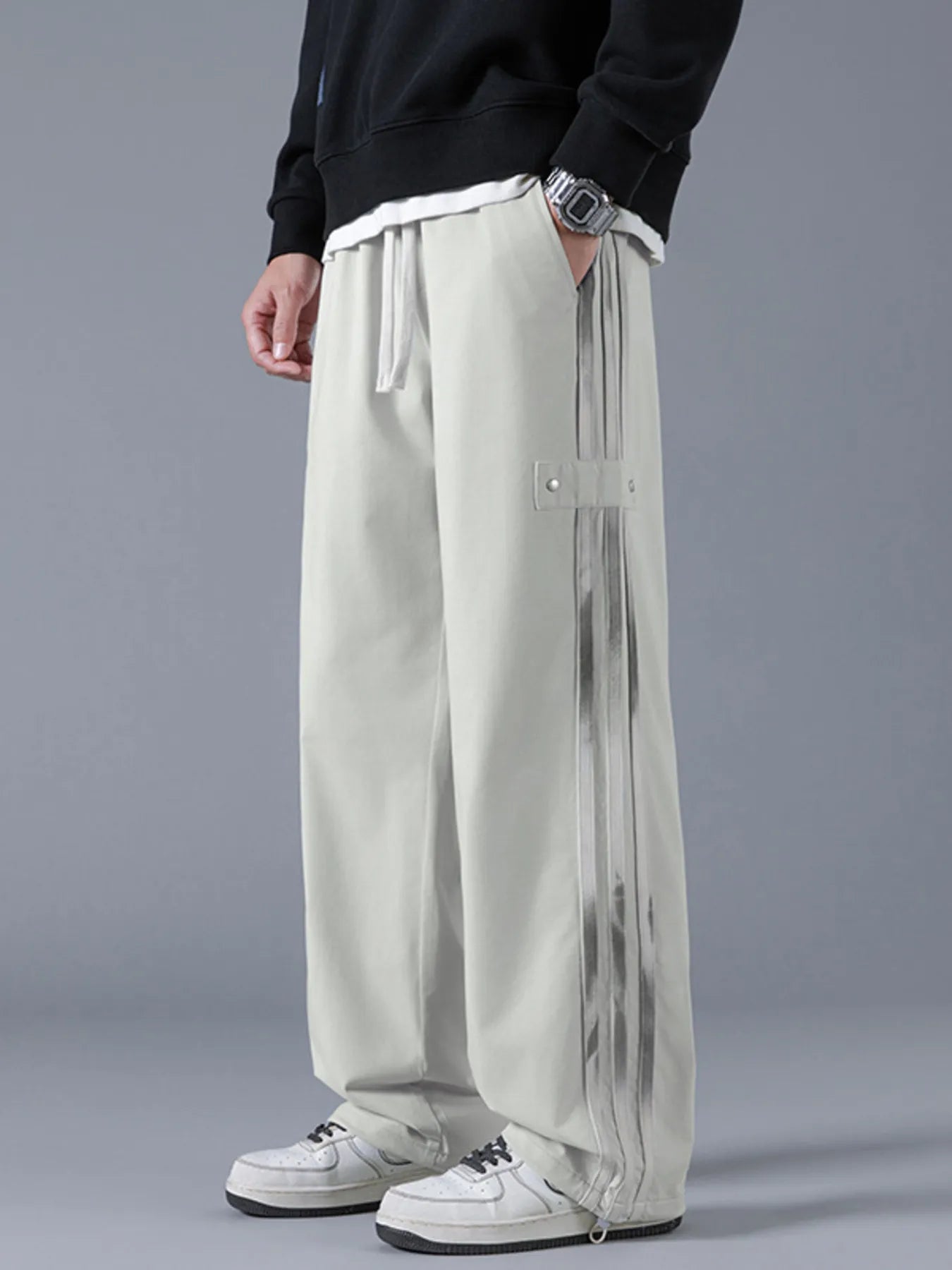 Men's Relaxed Fit Jogger Pants with Side Stripes