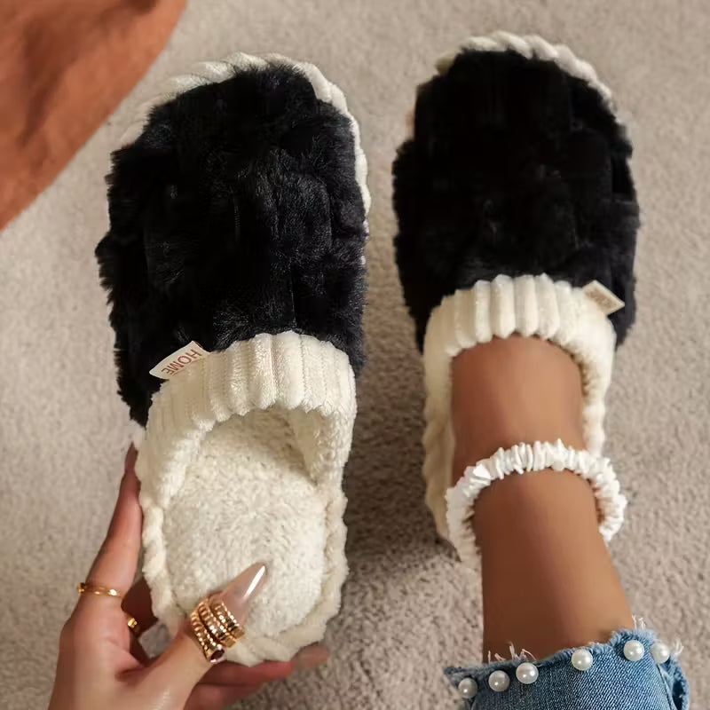 Cozy Plush Women's Slippers – Comfortable Fuzzy Home Shoes