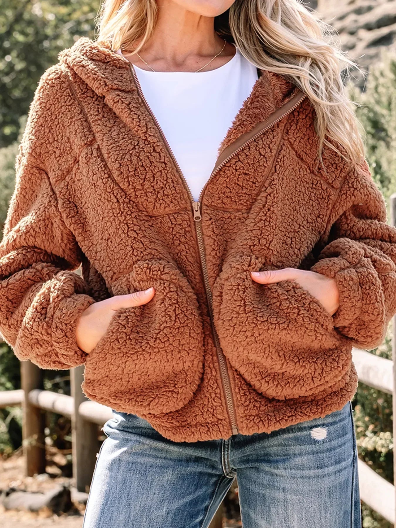 Cozy Women's Oversized Zipper Teddy Coat - VogeLuxe
