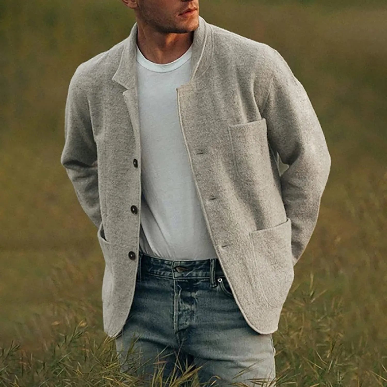 Stylish Mens Blazer with Pockets - VogeLuxe