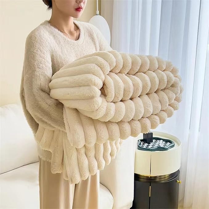 Plush Faux Fur Soft Blanket - VogeLuxe