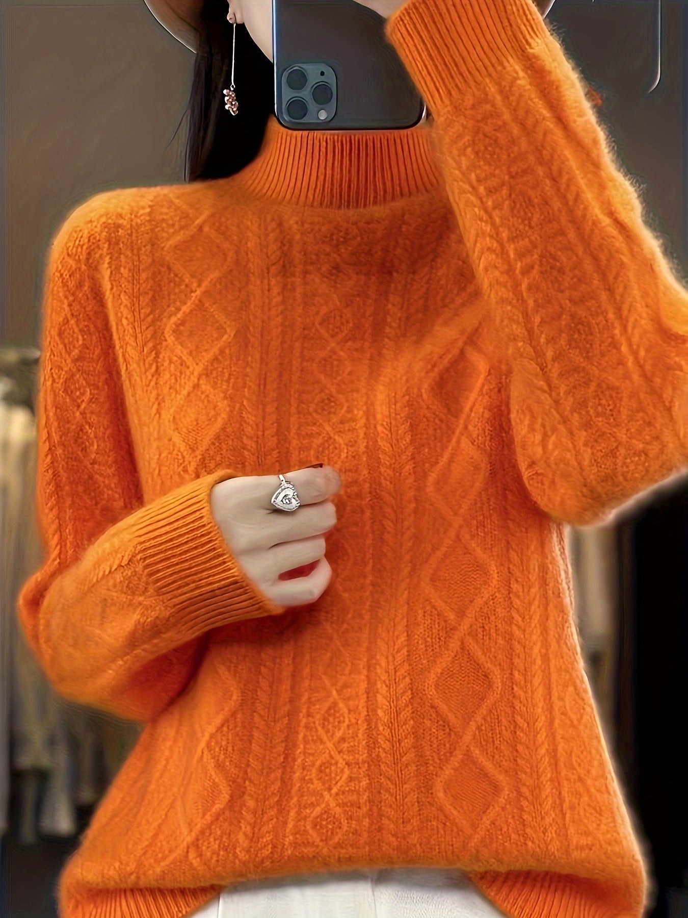 Soft Women's Crew Neck Long Sleeve Sweater
