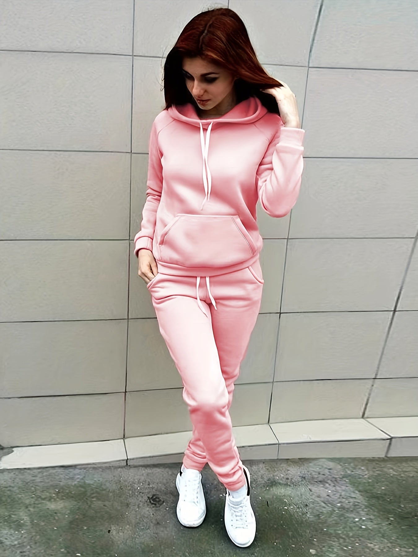 Comfy Women's Hoodie and Sweatpants Set with Pockets