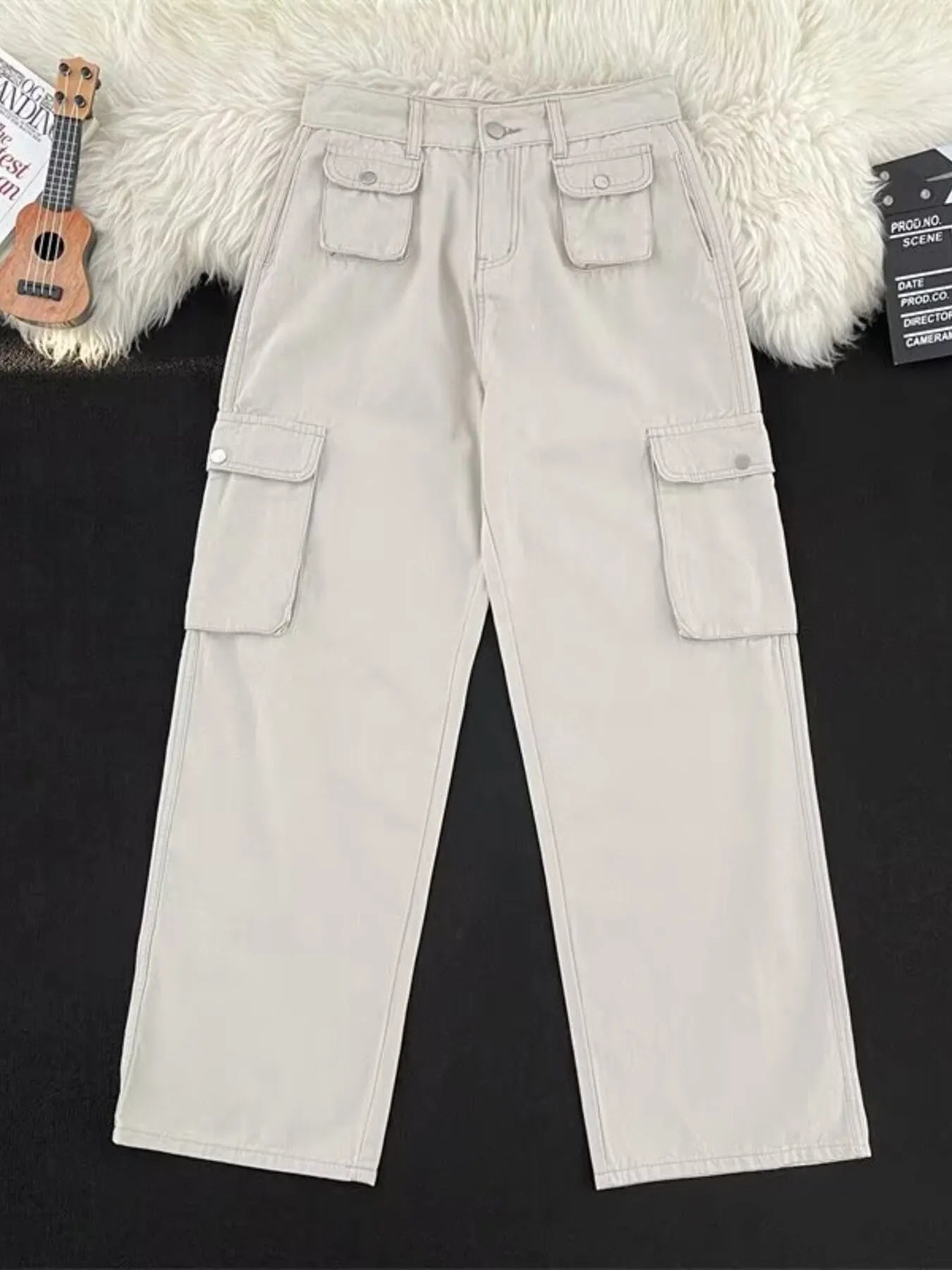 Relaxed Fit Straight Leg Men's Jeans - VogeLuxe