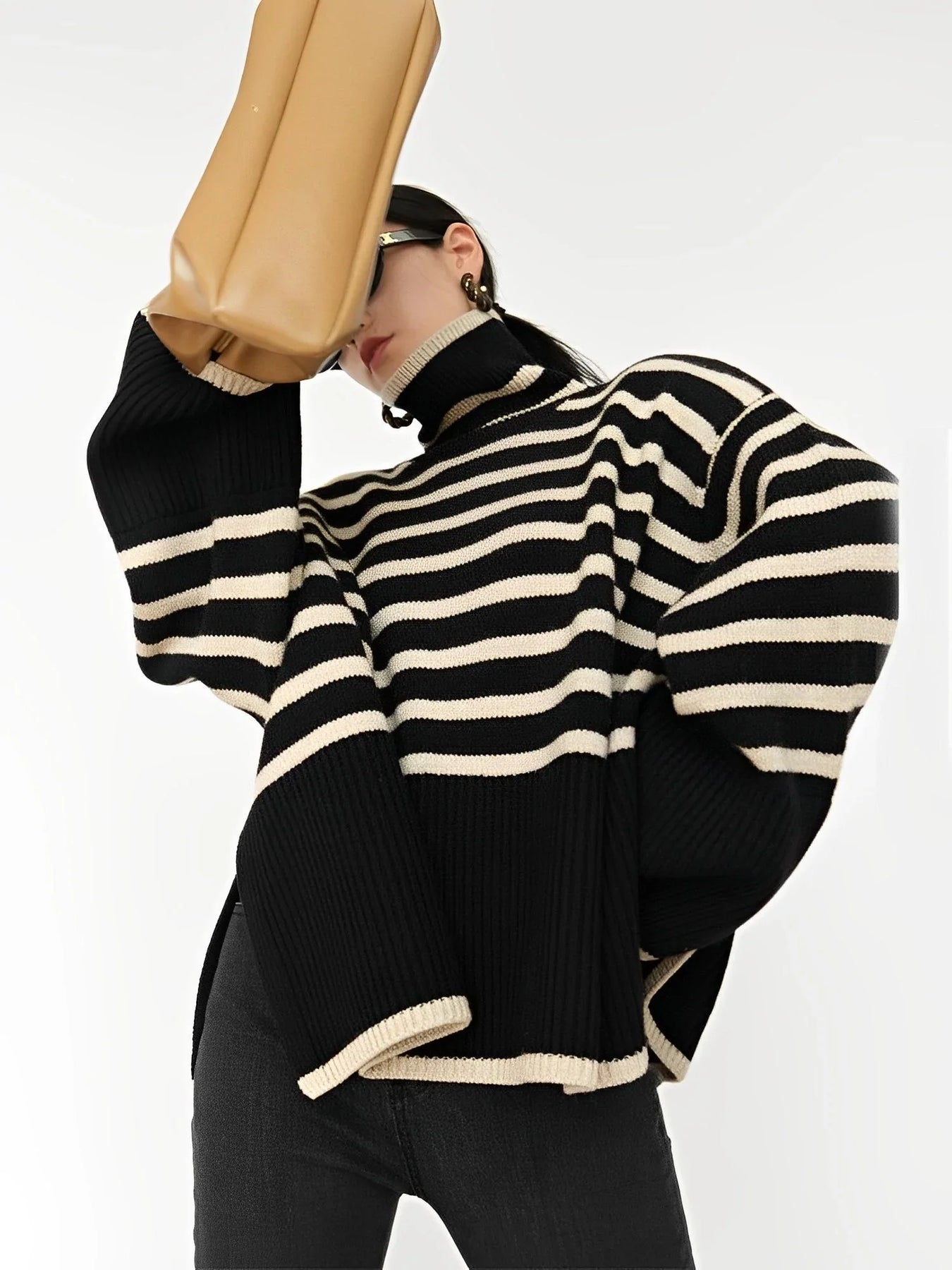 Soft Women's Oversized Winter Sweater - VogeLuxe