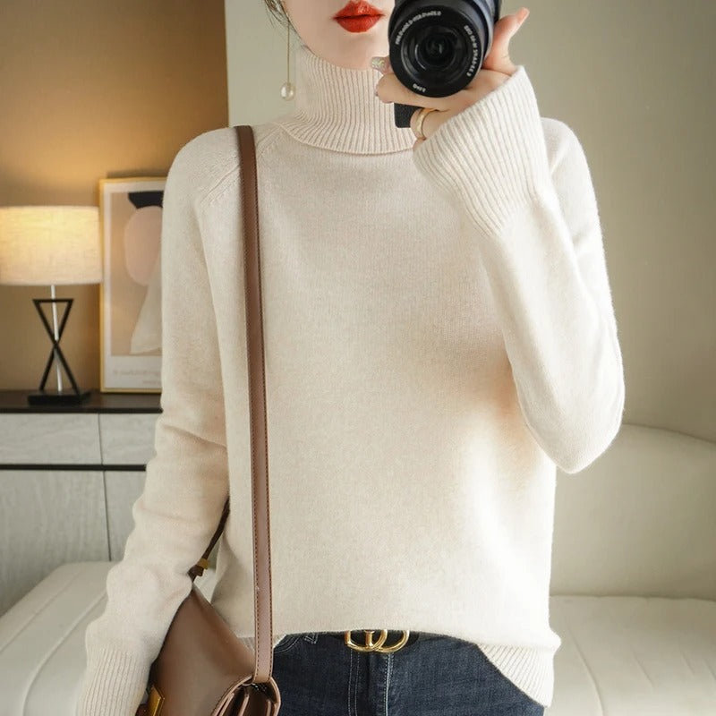 Ladies' Crew Neck Wool Sweater