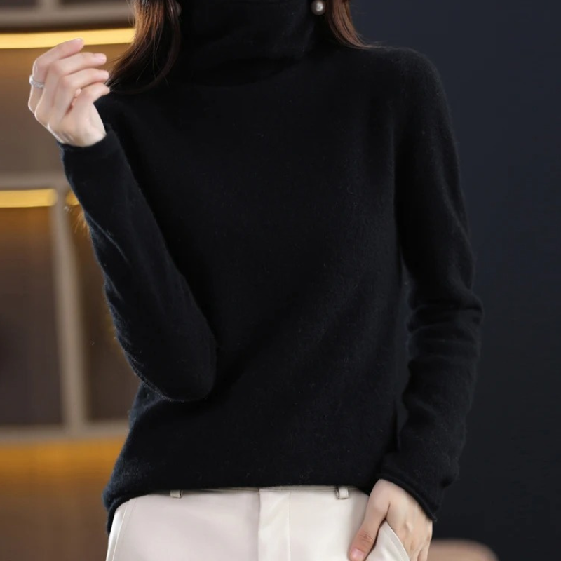 Soft Women's Winter Crew Neck Wool Sweater