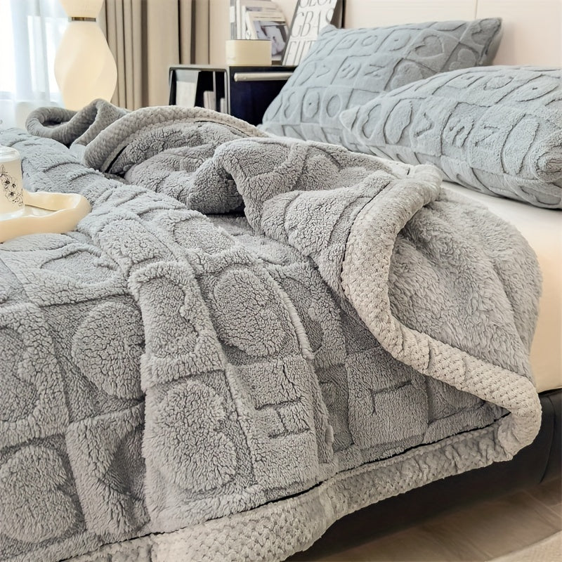 Cozy Fleece Throw Blanket for Home Comfort - VogeLuxe