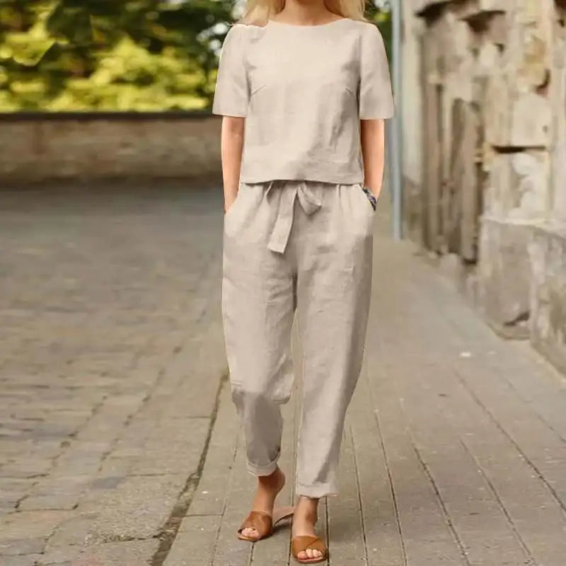 Chic Women's Jumpsuit Outfit