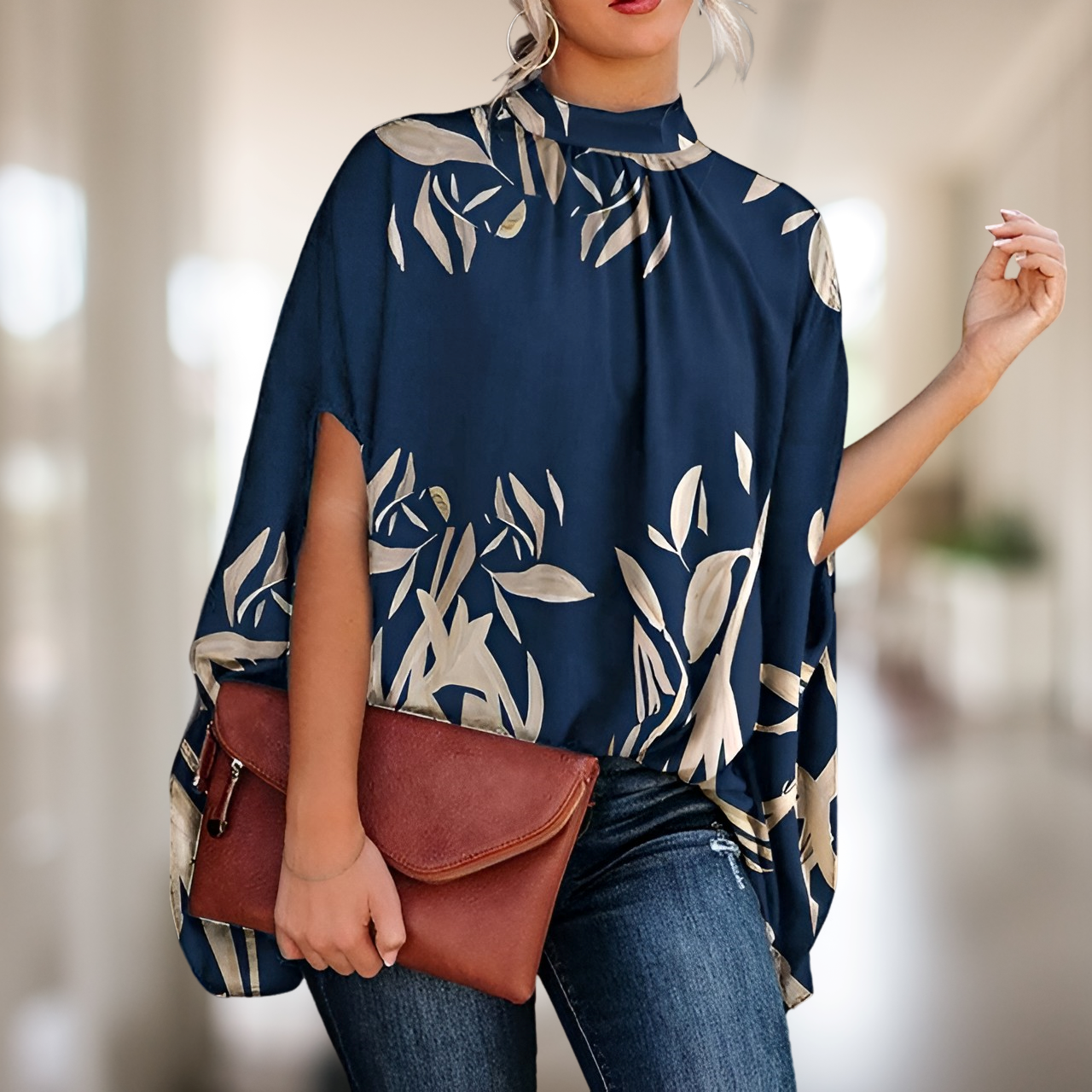 Ladies' Chic Printed Flowy Blouse
