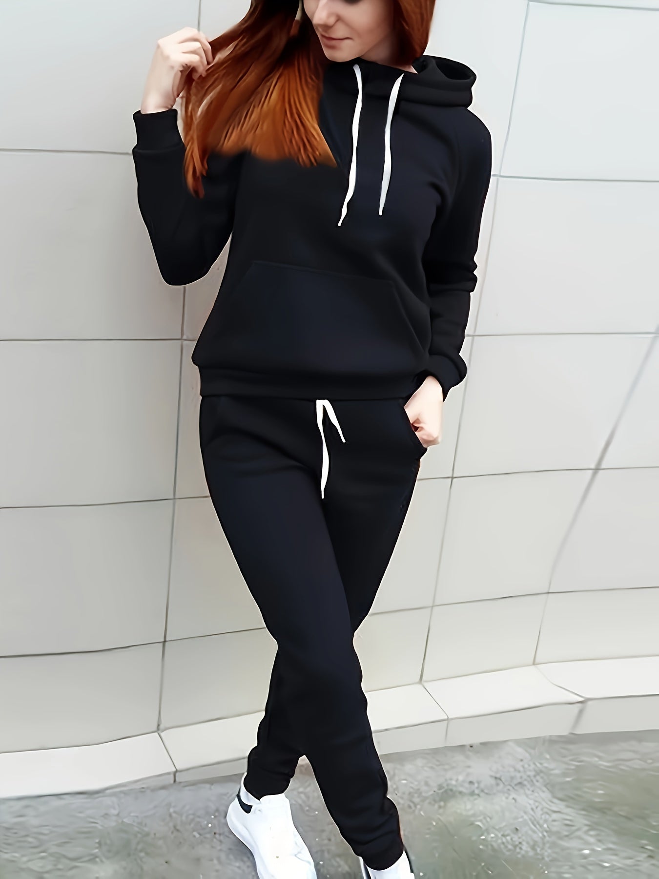 Comfy Women's Hoodie and Sweatpants Set with Pockets