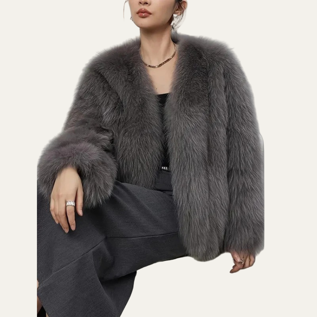 VogeLuxe | Women’s Cropped Fur Jacket