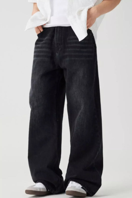 Comfortable Relaxed Fit Casual Jeans - VogeLuxe