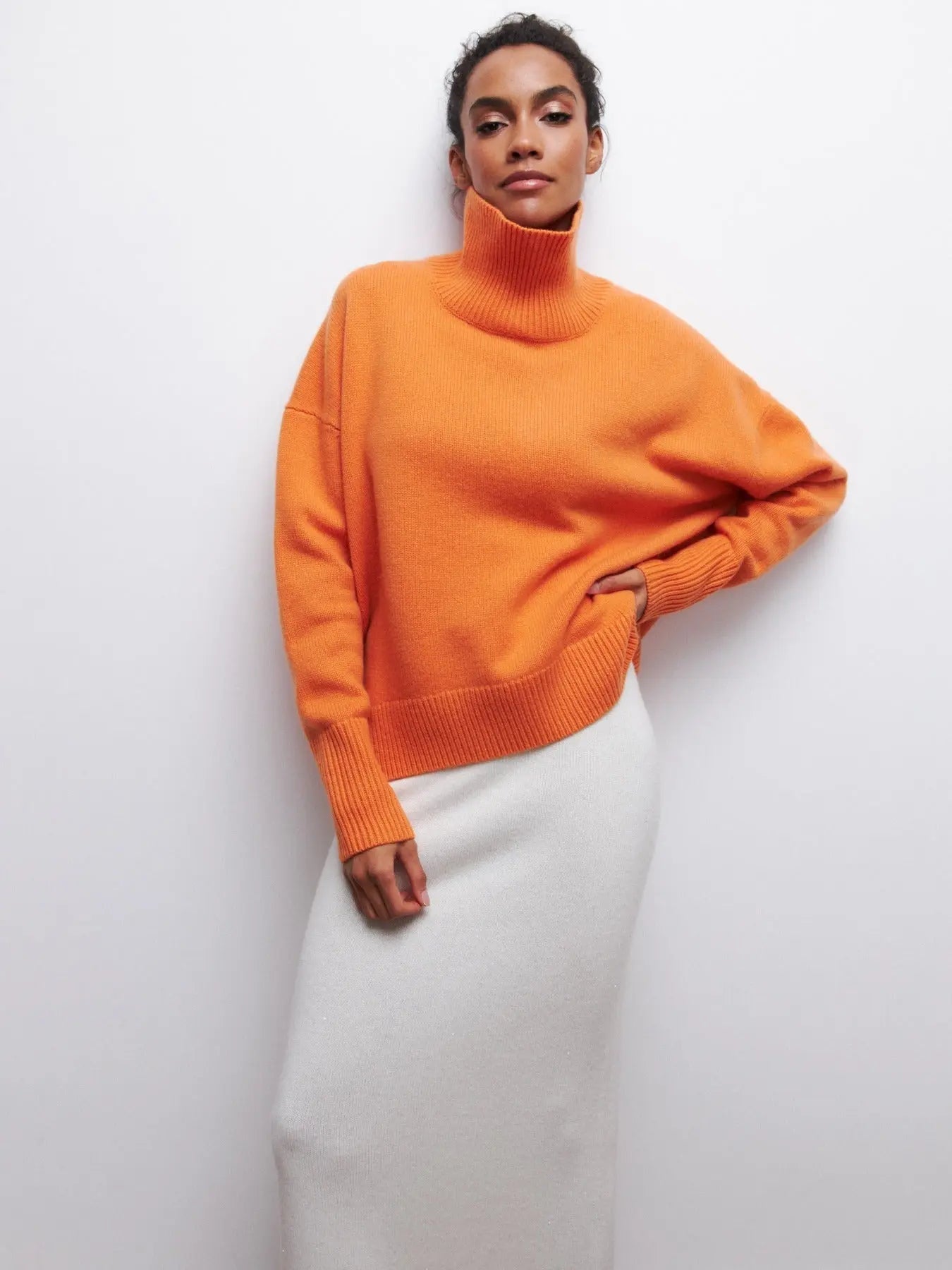 Soft Crew Neck Knit Sweater – Casual Fit - VogeLuxe