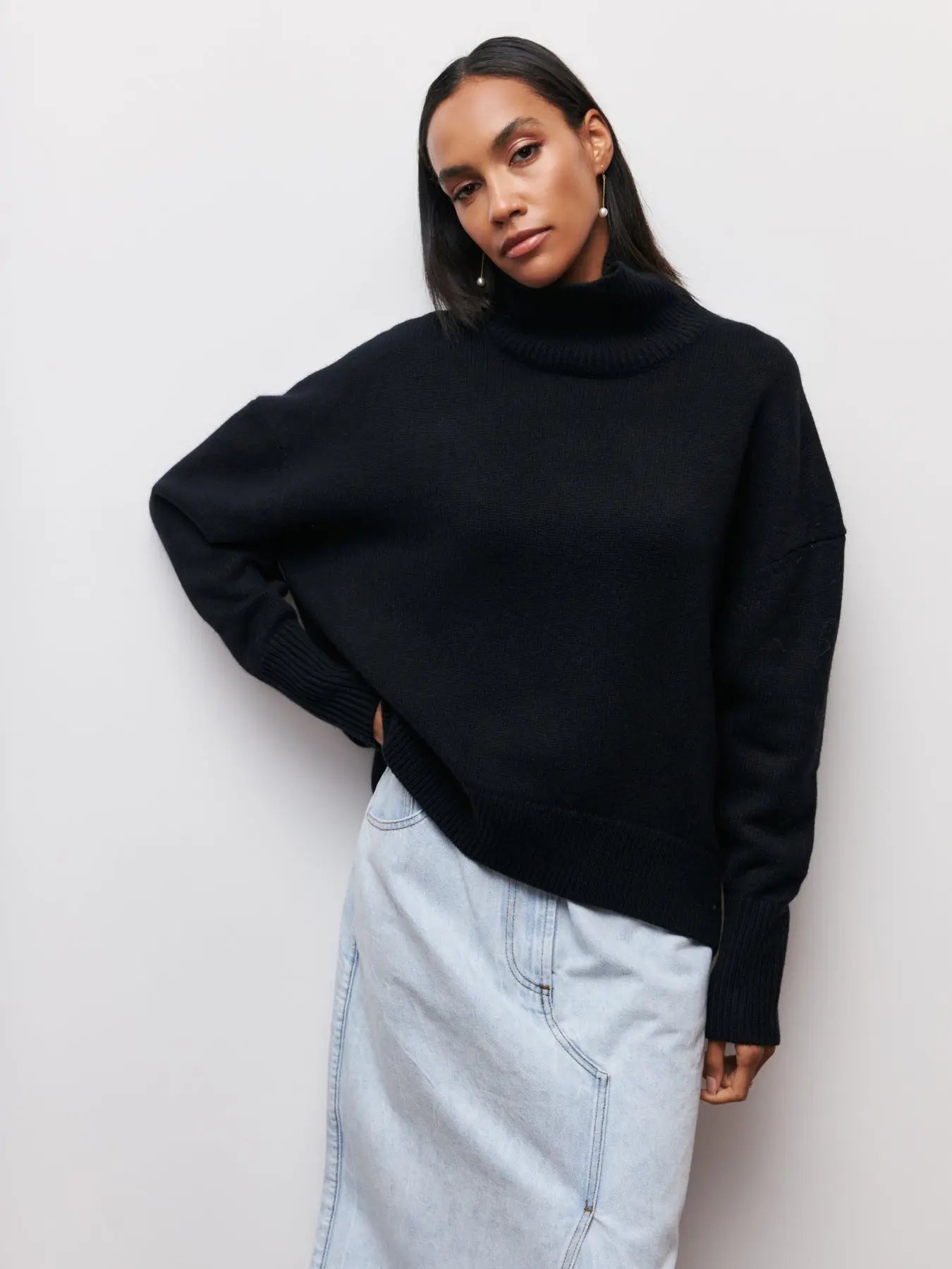 Soft Crew Neck Knit Sweater – Casual Fit