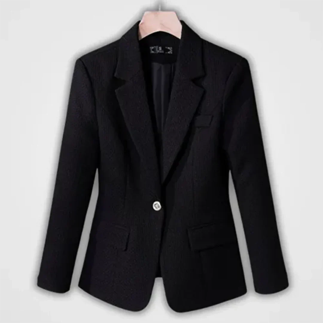 Slim Fit Women's Blazer with Pockets and Buttons - BritishElegance