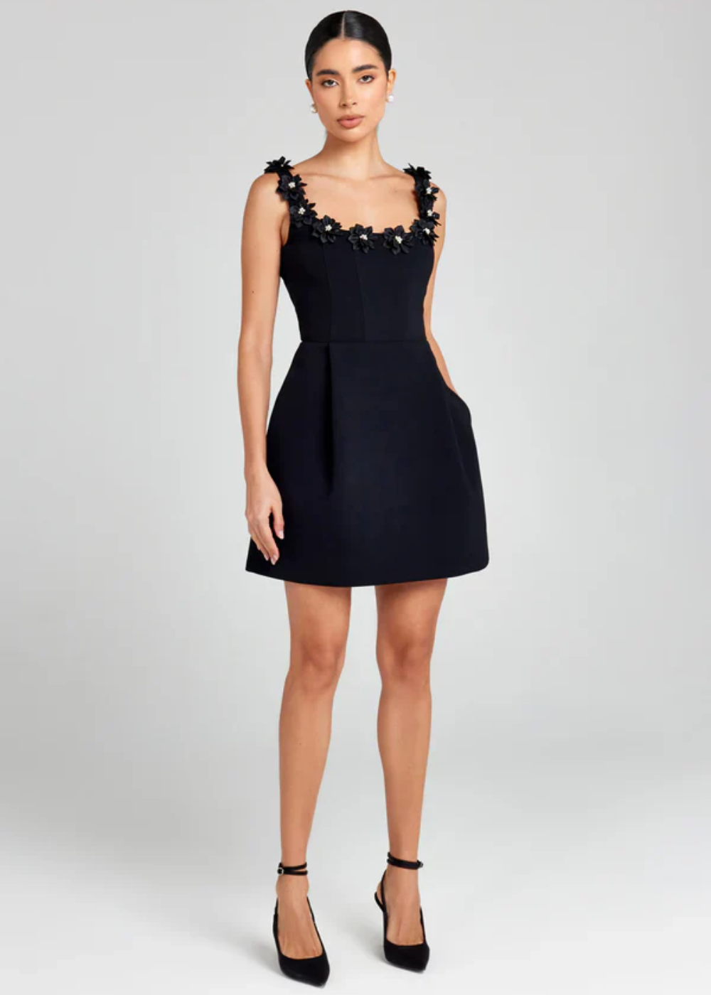 Chic Petite Summer Dress with Flower Prints - VogeLuxe