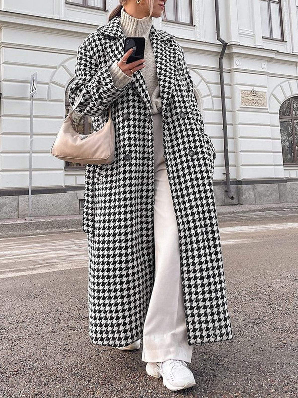 Relaxed Fit Women's Long Winter Coat - VogeLuxe