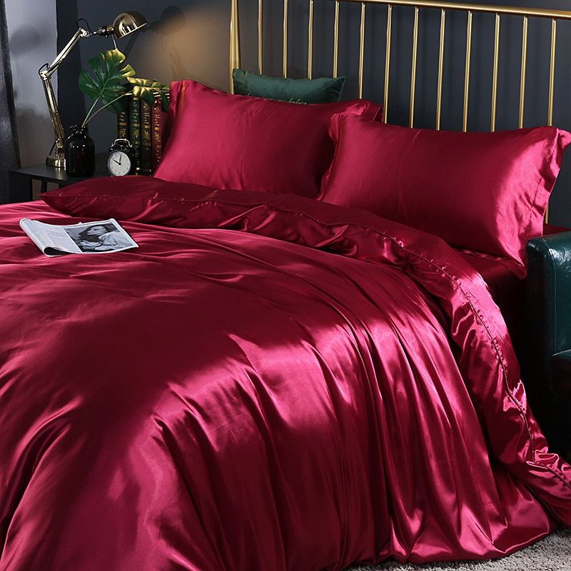 Soft 4-Piece Bed Set with Duvet Cover and Pillowcases