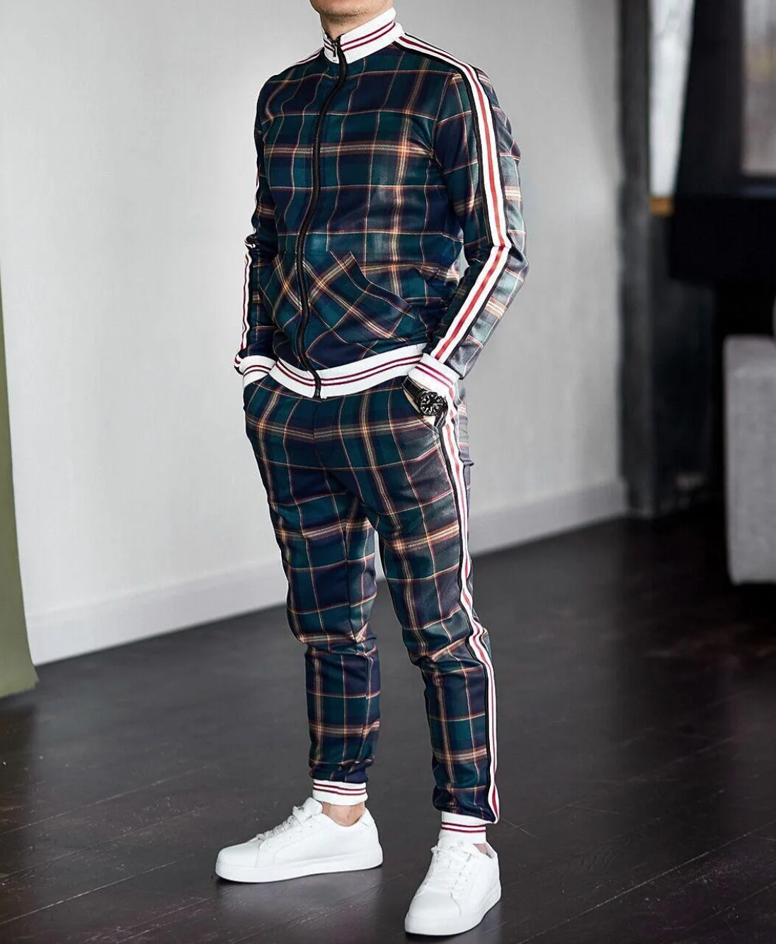 Men's Sporty Check Tracksuit Set with Contrast Cuffs - VogeLuxe