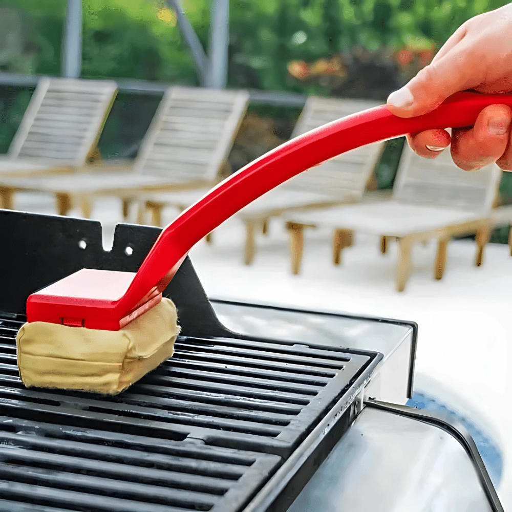 Easy Clean Grill Brush with Long Handle and Steam Cleaner - VogeLuxe