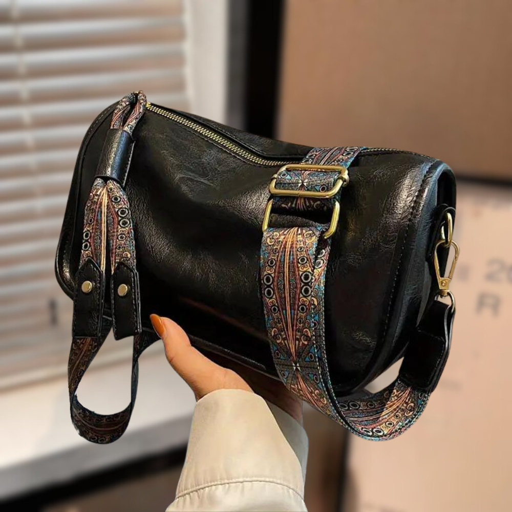 Small Chic Crossbody Purse for Daily Use - VogeLuxe