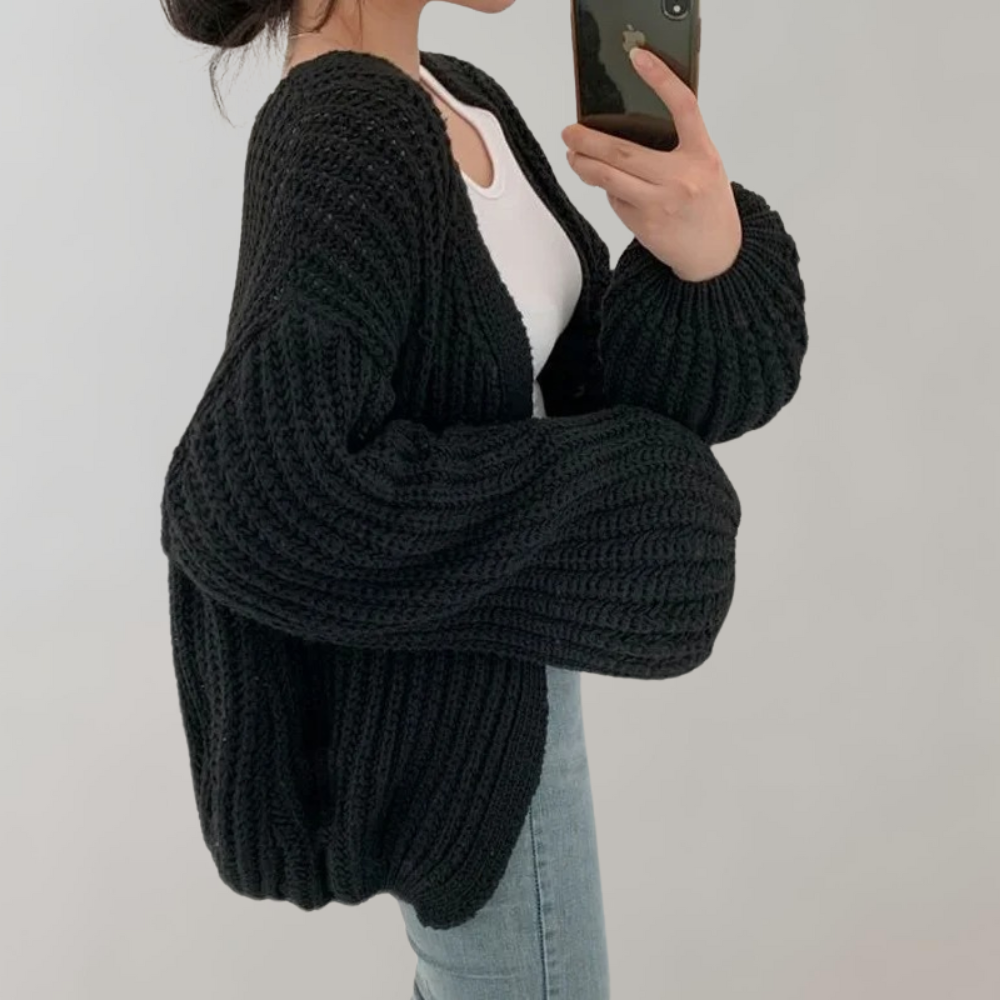 Soft Women's Cardigan for Everyday Wear