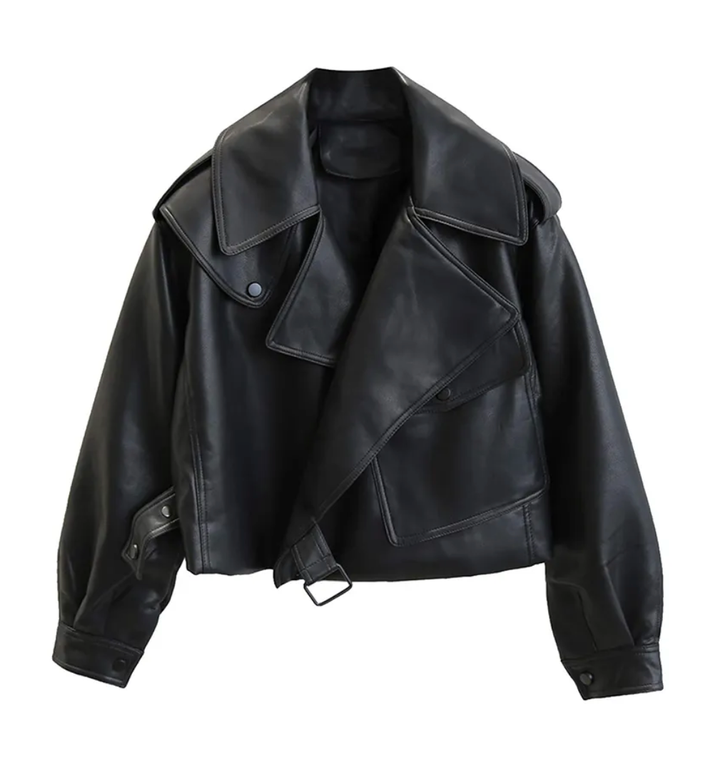 Fashionable Plus Size Women's Coat | Trendy Sustainable Outerwear
