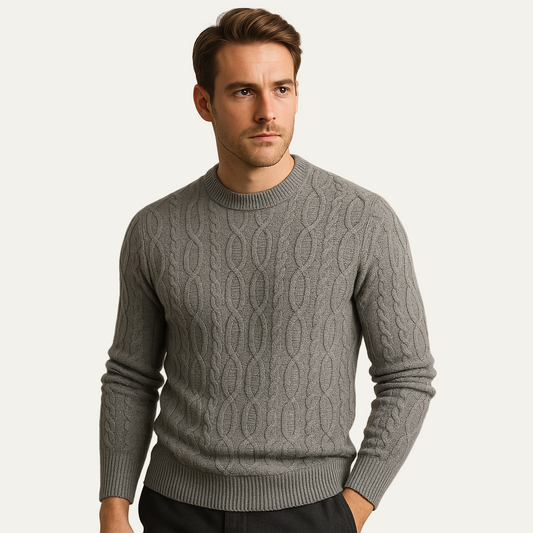 VogeLuxe | Men’s Fitted Cable Knit Pullover