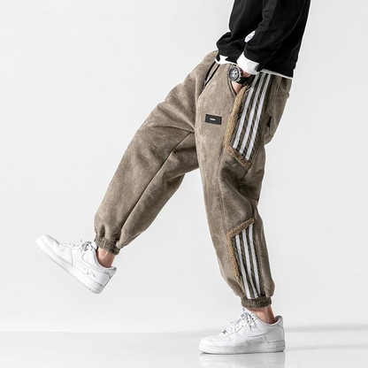 Vince | Comfortable Soft Jogger Pants for Everyday Wear - VogeLuxe