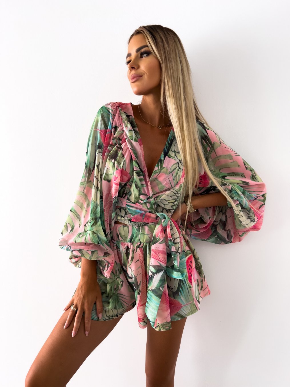 Chic Women's Floral Two Piece Shorts and Top Set - VogeLuxe